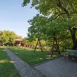 דירה Folly Villla
