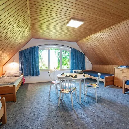 Апартаменты Folly Villla Денешдиаш