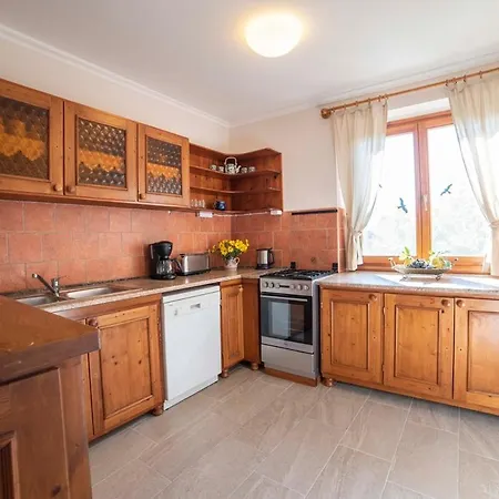 Folly Villla גיינסדיאס