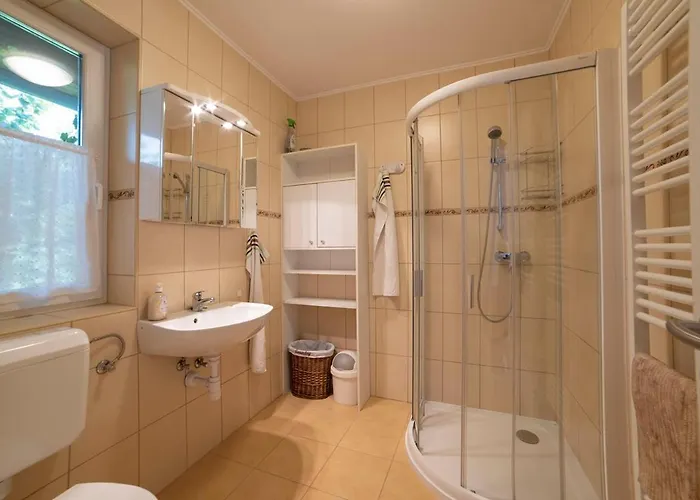 Folly Villla Apartman Gyenesdiás